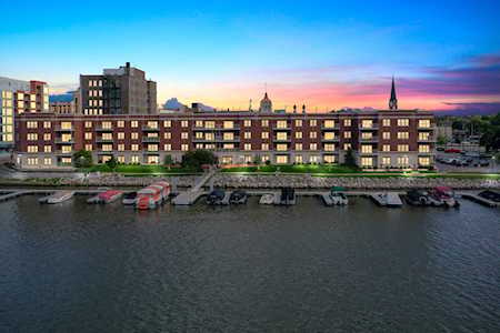 118 S Washington St #116B Green Bay, City of Green Bay, WI 54301-4230