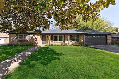1809 Elmhurst Drive Arlington, TX 76012
