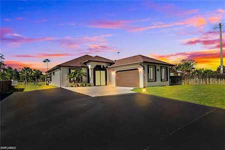 3460 NE 4th Ave Naples, FL 34120