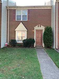 1033 Still Harbor Circle Chesapeake, VA 23320
