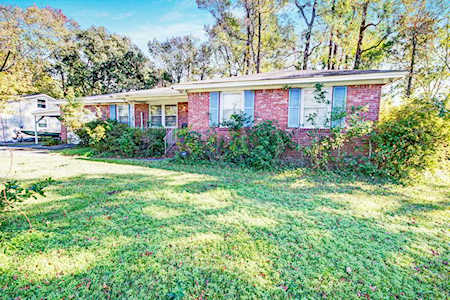 1135 Brookside Dr Hanahan, SC 29410