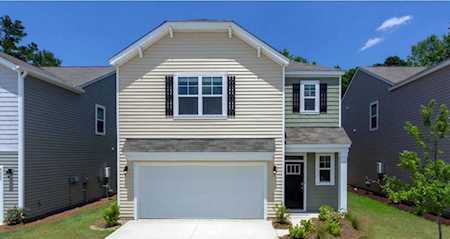 106 Sunray Ln Summerville, SC 29486