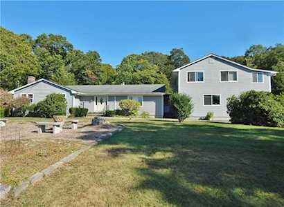 23 Bradford Rd Westerly, RI 02808