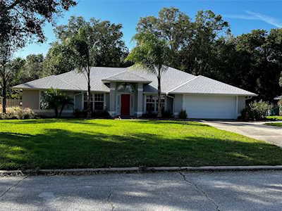1402 Fahnstock St Eustis, FL 32726