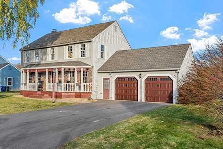 57 Theodore Dr Leominster, MA 01453