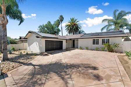 1124 E El Norte Parkway Escondido, CA 92027