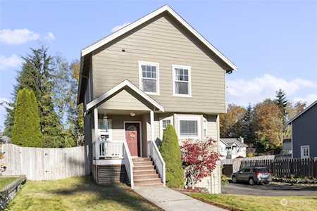 6925 SE Truman St Port Orchard, WA 98366