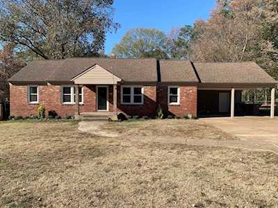 2683 Elmore Park Rd Bartlett, TN 38134