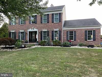 152 Davenport Dr Chesterfield, NJ 08515