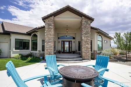 15 Barrett Ln Yerington, NV 89447-9547