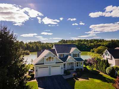 43 Hawkins Glen Dr Salem, NH 03079