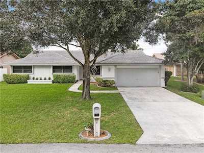 15021 W Tetherclift St Davie, FL 33331
