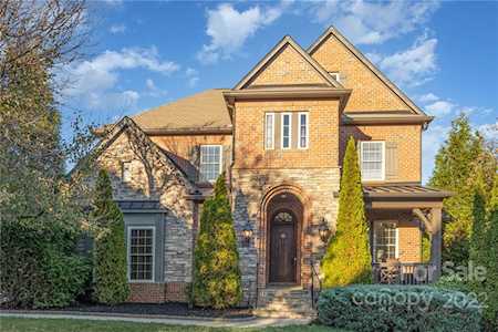 9604 Harvest Pond Dr Concord, NC 28027