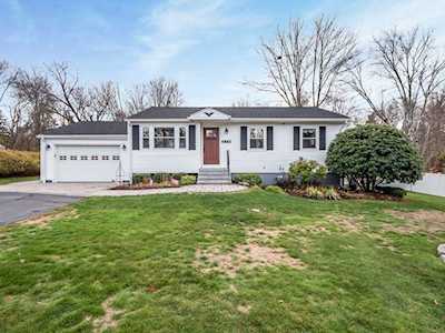 270 Gorwin Drive Holliston, MA 01746