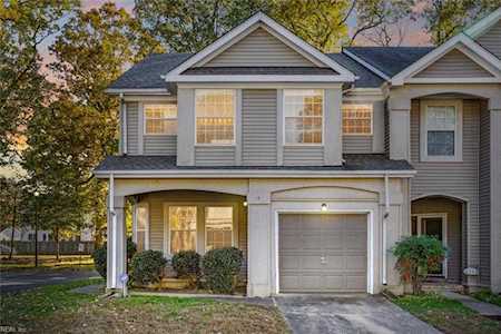 18 Golden Willow Circle Hampton, VA 23666