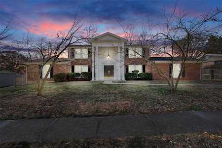 14498 Marmont Dr Chesterfield, MO 63017