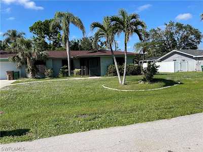 3712 SE 4th Ave Cape Coral, FL 33904