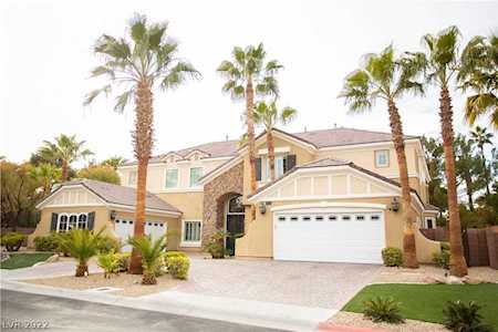 1711 Songlight Ct Las Vegas, NV 89117