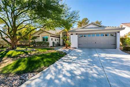 5301 Singing Hills Dr Las Vegas, NV 89130