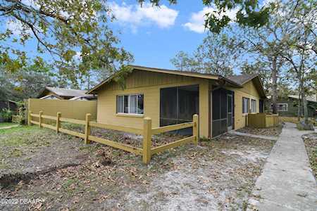 17 Summer Trees Road Port Orange, FL 32128