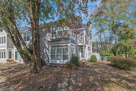 300 Appaloosa Dr Yorktown, VA 23693