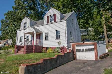 52 Valley Rd Clifton City, NJ 07013