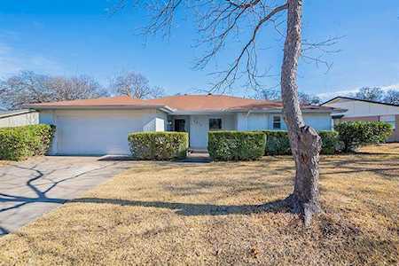 3810 Boxwood Court Arlington, TX 76017