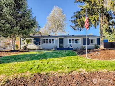 11908 241st Avenue Ct E Buckley, WA 98321