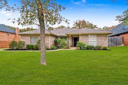 1209 Briar Drive Bedford, TX 76022