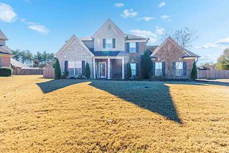 4945 S Fluss Ln Bartlett, TN 38135