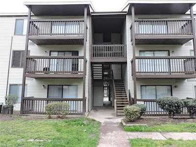 165 Haverford Ct #2 Hampton, VA 23666