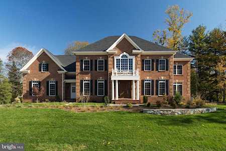 10231 Leesburg Pike Vienna, VA 22182