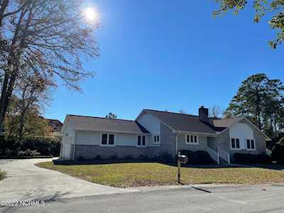 204 Holly Lane Morehead City, NC 28557