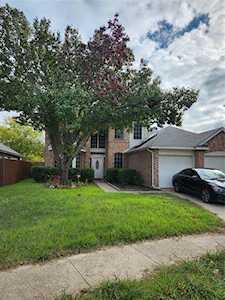 5319 Rio Bravo Drive Arlington, TX 76017