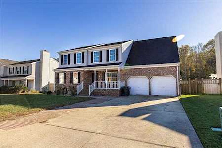 16 Hawkins Ct Hampton, VA 23666