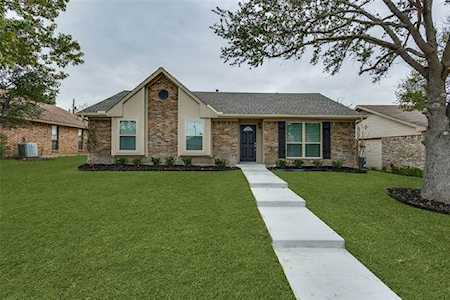 3319 Tina Street Sachse, TX 75048