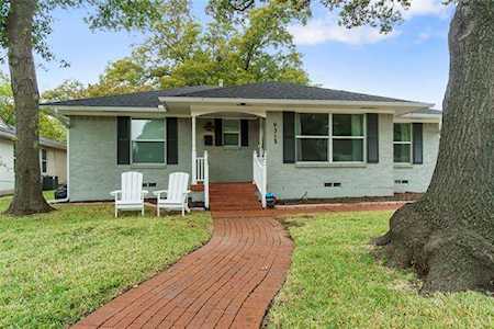 9315 Leaside Drive Dallas, TX 75238