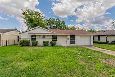 3804 Silverhill Drive Dallas, TX 75241
