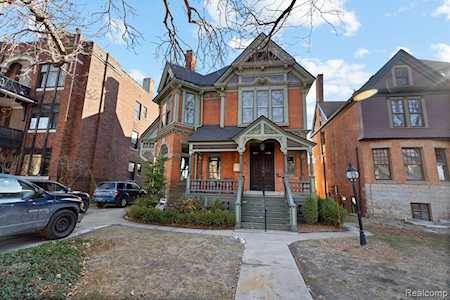 669 W Canfield St #2 Detroit, MI 48201