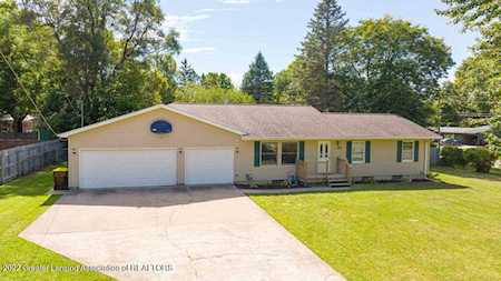 1319 Bayshore Dr Haslett, MI 48840
