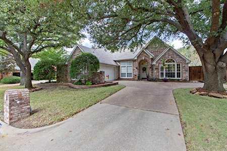 2726 Creek Crossing Drive Mckinney, TX 75072