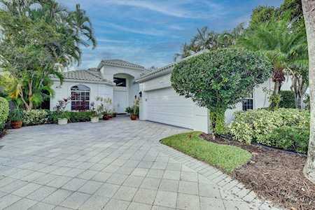 16167 Villa Vizcaya Place Delray Beach, FL 33446