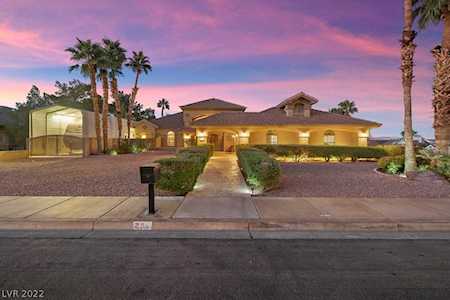 250 W Fairway Rd Henderson, NV 89015