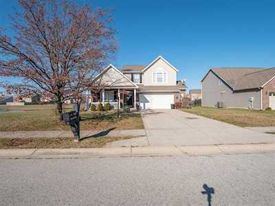 8436 Bushypark Dr Brownsburg, IN 46112