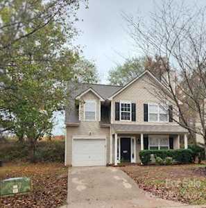 1443 Swaying Branch Ln Lake Wylie, SC 29710