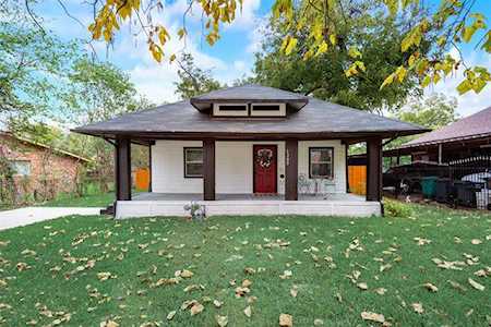 1205 15th Place Fort Worth, TX 76164