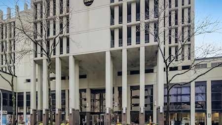 1122 N Clark St #1707 Chicago, IL 60610
