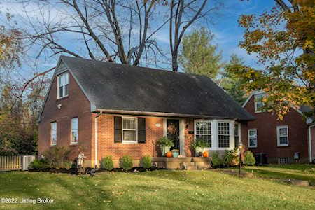 3733 Glenmeade Rd Louisville, KY 40218