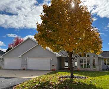 2221 E Elmview Dr Appleton, WI 54915