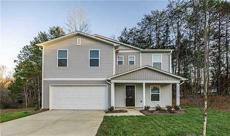 120 E Carmel Cove Mocksville, NC 27028